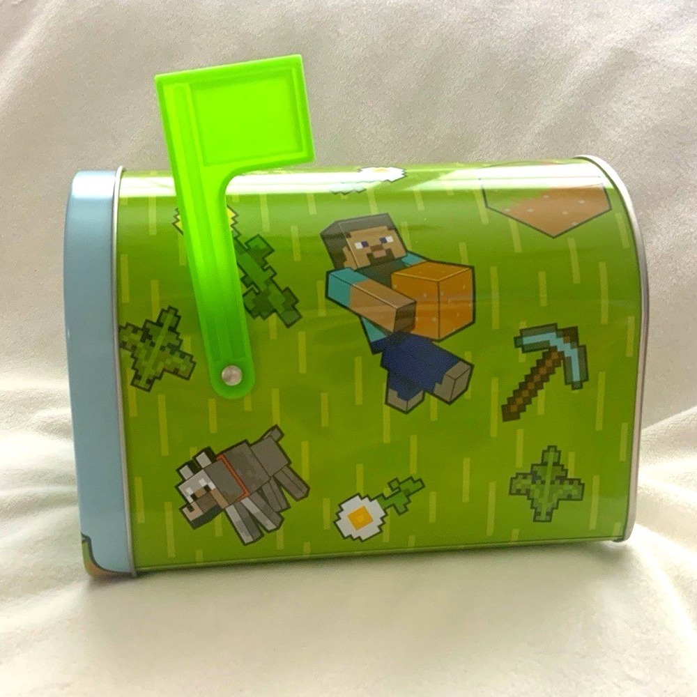 2026 Minecraft‎ Small Metal Tin Mailbox Front Opening NEW Never Used